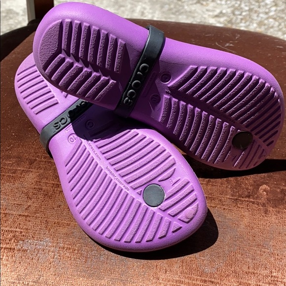 Purple and black Crocs sandals - Picture 2 of 2